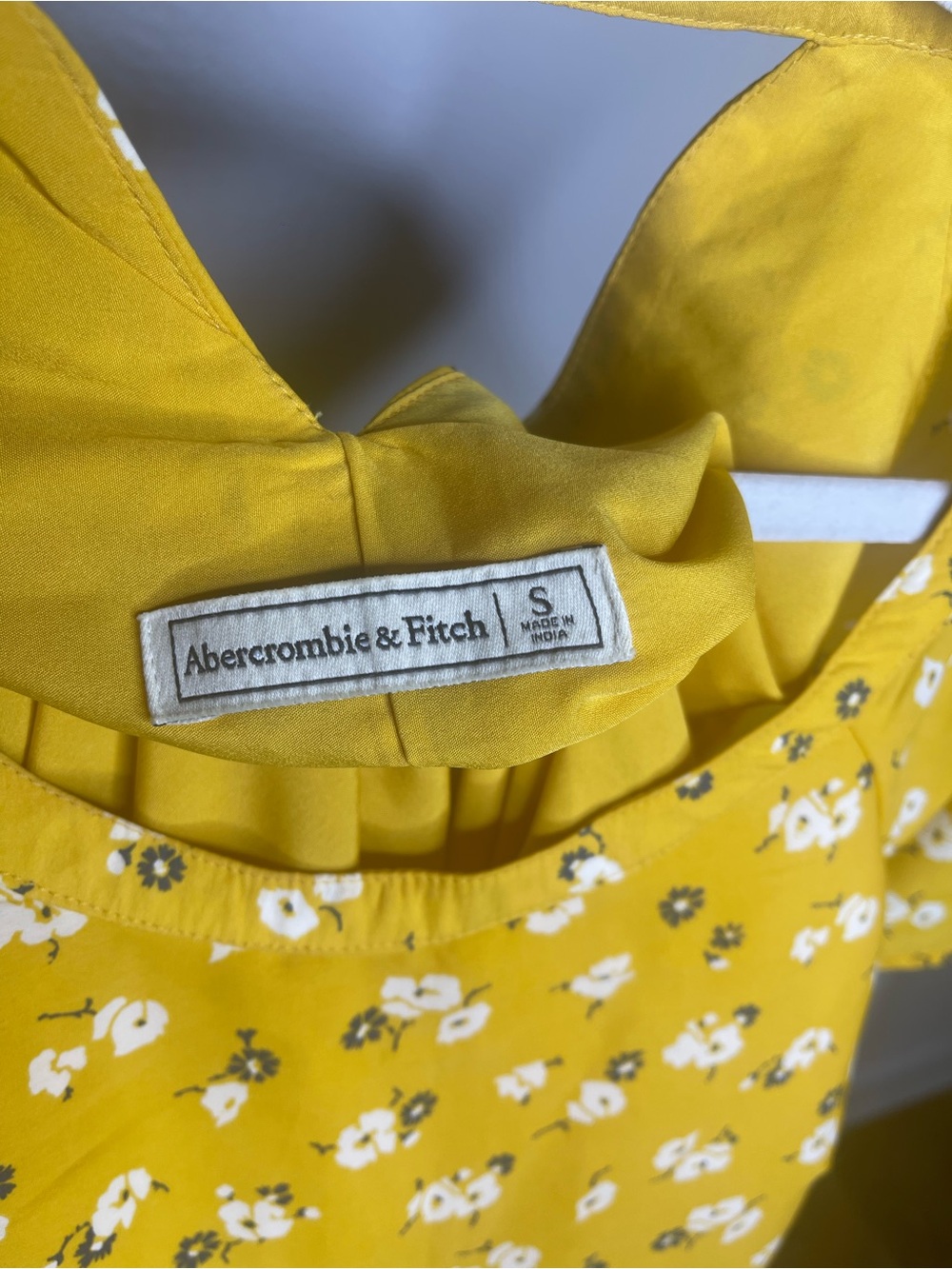 Abercrombie & Fitch Yellow Floral Dress - Picture 4 of 4